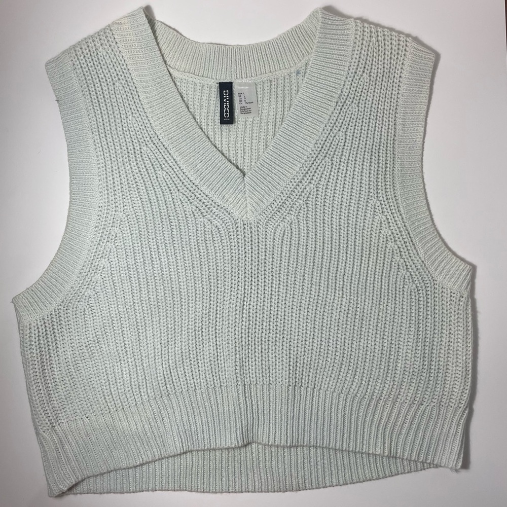 Sleeveless Ribbed Knit V-Neck Sweater Vest